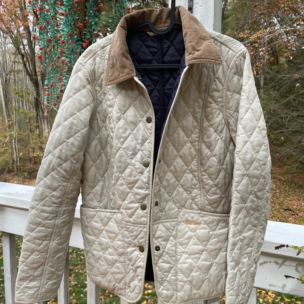Gorgeous BARBOUR Ivory Quilted Jacket Size 12